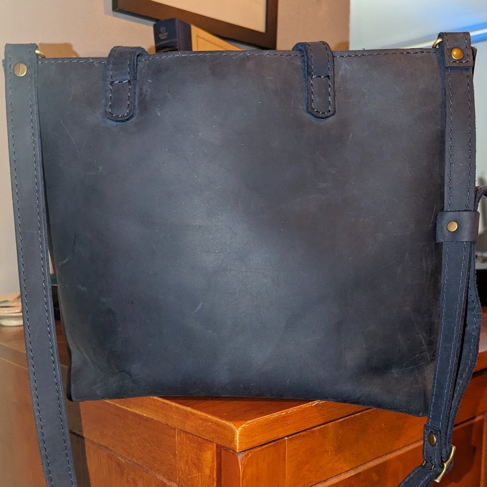 Portland Leather Medium Crossbody Tote